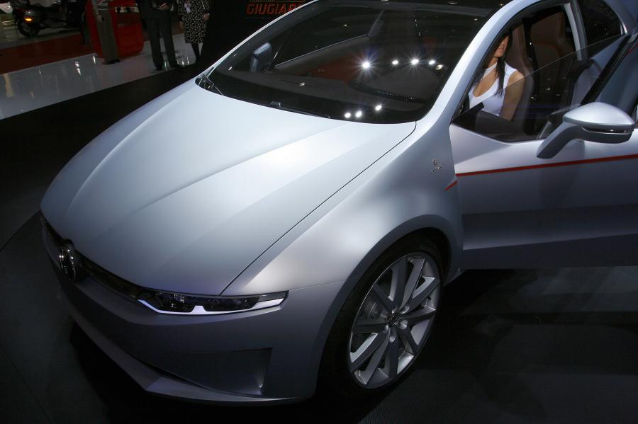  ItalDesign Tex 2011 года  (фото 21 из 40)